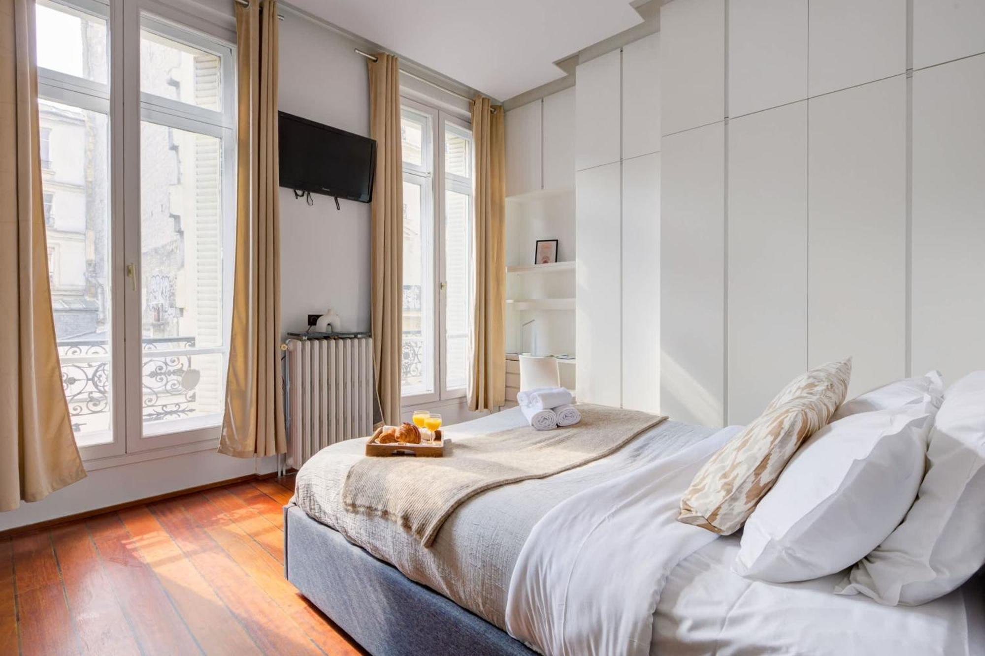 Bnbnova - Le Marais & Place De La Republique - 3br