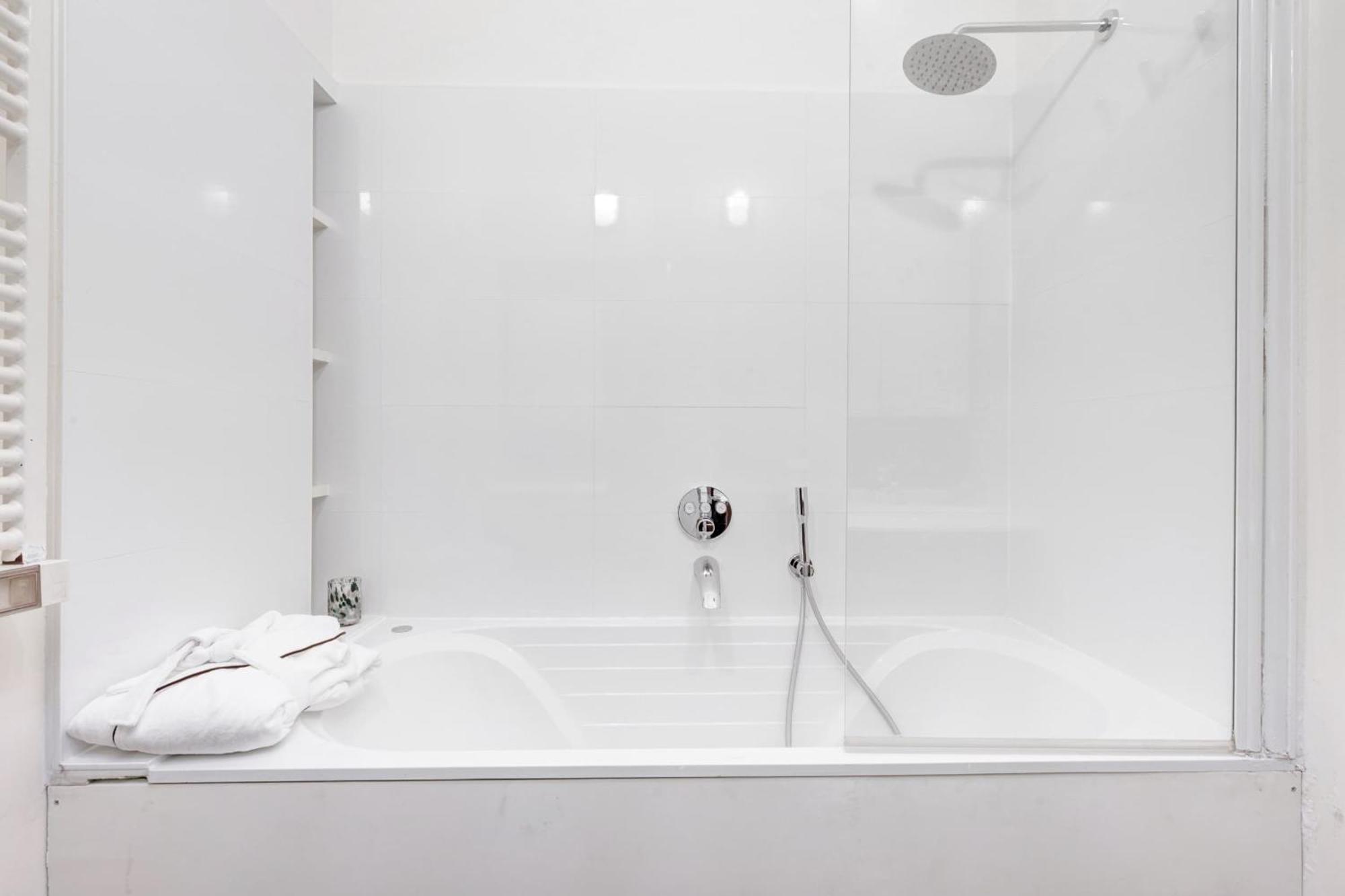 Bnbnova - Le Marais & Place De La Republique - 3br * Paris