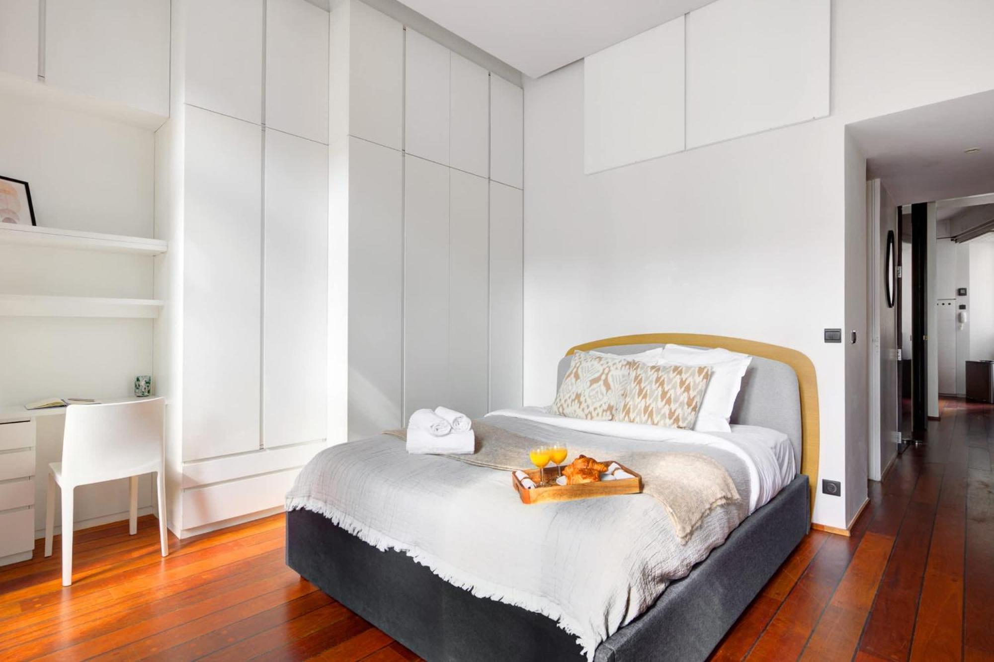 Bnbnova - Le Marais & Place De La Republique - 3br Apartment Paris